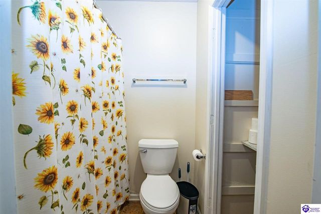 2630 Lake Road North, Radcliff, KY 40160