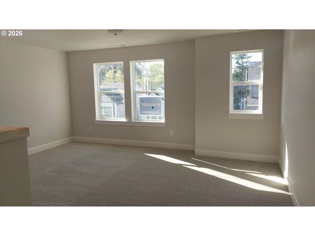 16438 Sw CAMBRIDGE Ln, Portland, OR 97224
