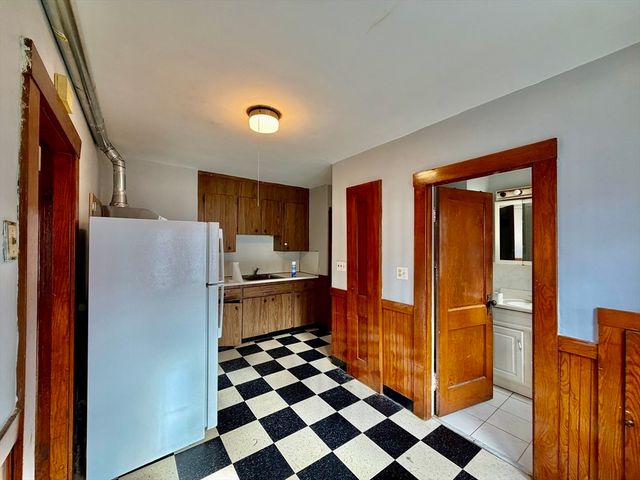 162 South St 2R, Quincy, MA 02169