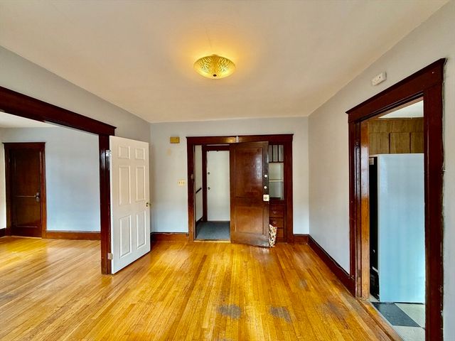 162 South St 2R, Quincy, MA 02169