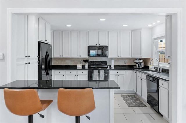 1481 Kenwood NW Avenue, Atlanta, GA 30309