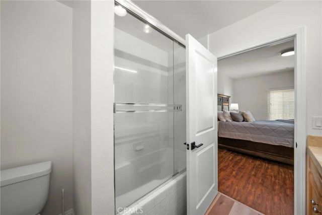 7132 Farralone 205, Canoga Park, CA 91303