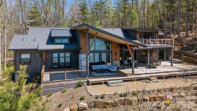 984 Eagle Lake Drive, Brevard, NC 28712