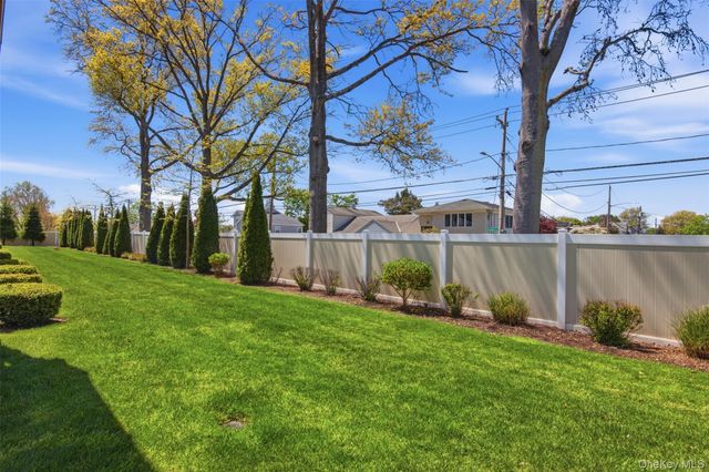 13 Spring Drive, Seaford, NY 11783