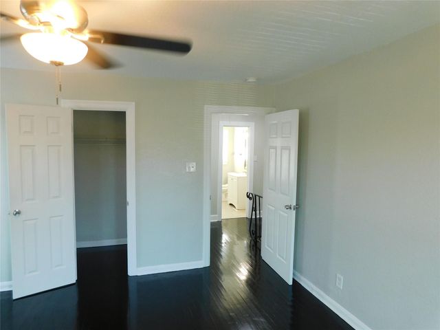 3332 Blodgett Street, Houston, TX 77004