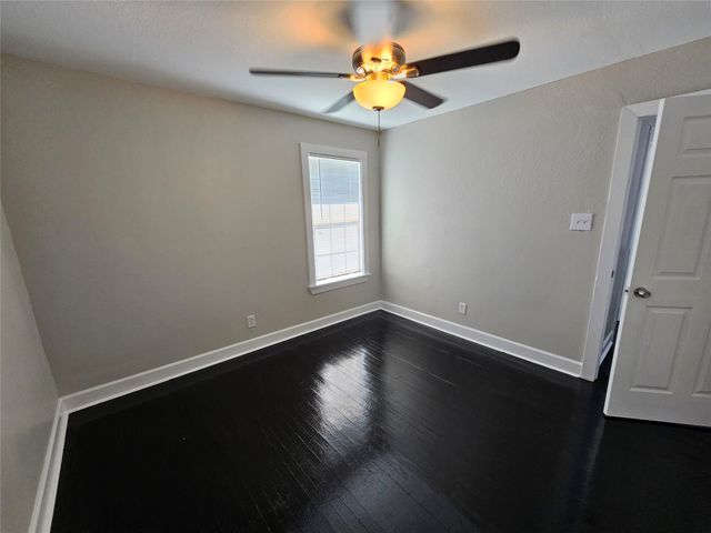 3332 Blodgett Street, Houston, TX 77004