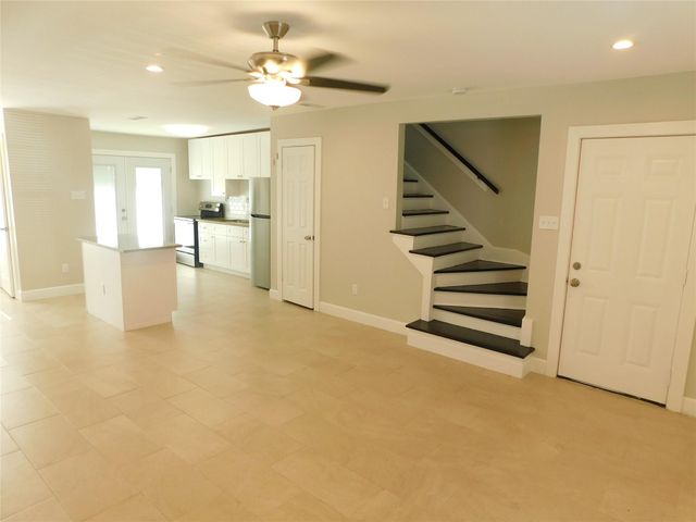 3332 Blodgett Street, Houston, TX 77004