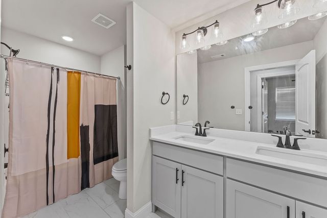 2902 SW Arlington Boulevard, Bentonville, AR 72713