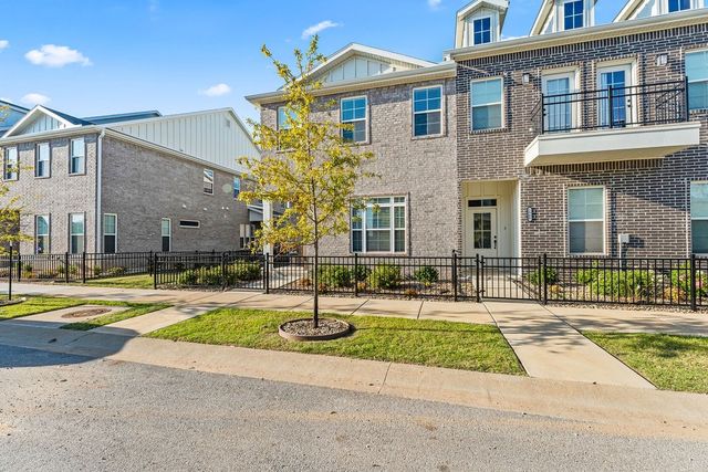 2902 SW Arlington Boulevard, Bentonville, AR 72713