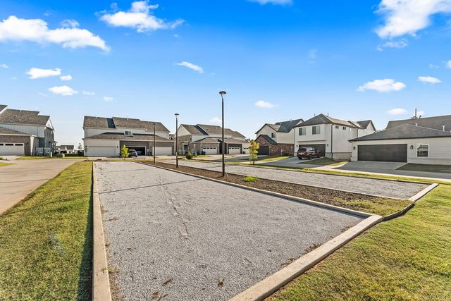 2902 SW Arlington Boulevard, Bentonville, AR 72713