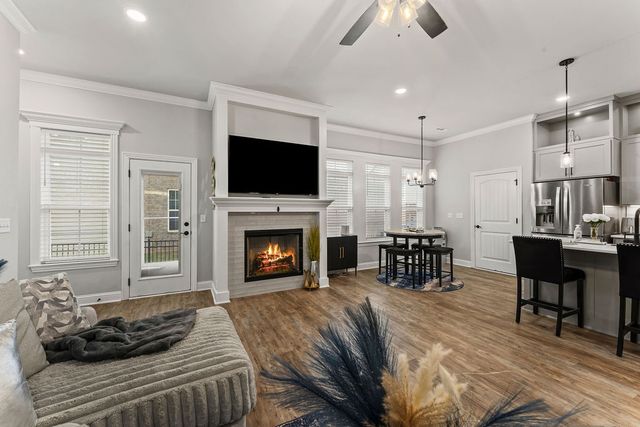 2902 SW Arlington Boulevard, Bentonville, AR 72713