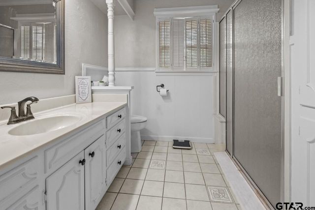 1417 Alameda, Jacksonville, TX 75766