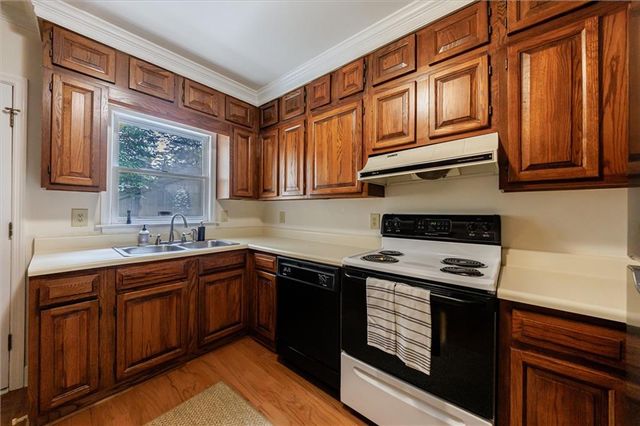 290 Windsor Parkway, Atlanta, GA 30342