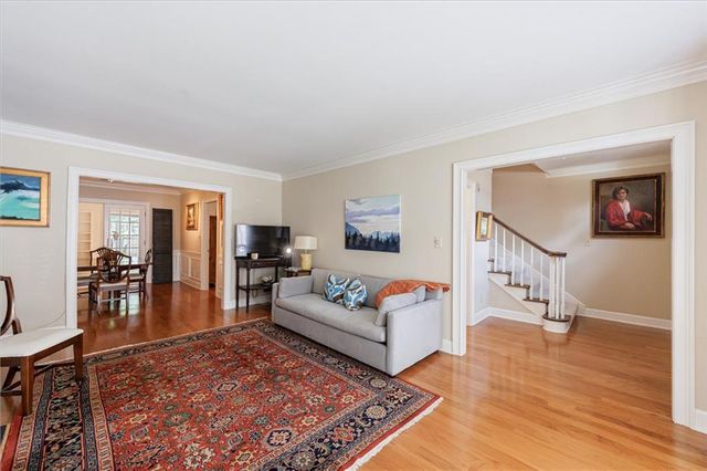 290 Windsor Parkway, Atlanta, GA 30342