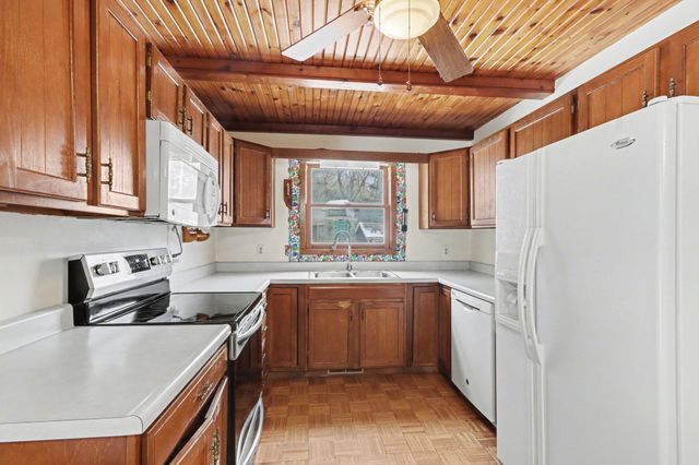 14789 E Augusta Drive, Ross Twp, MI 49012