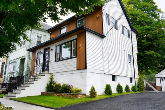 407 E 10Th Ave, Roselle Boro, NJ 07203