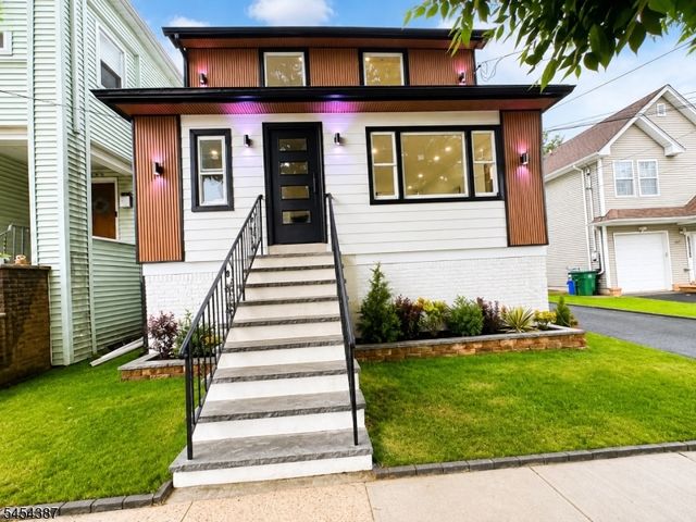 407 E 10Th Ave, Roselle Boro, NJ 07203