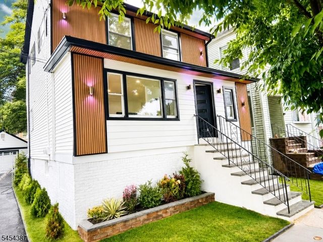 407 E 10Th Ave, Roselle Boro, NJ 07203