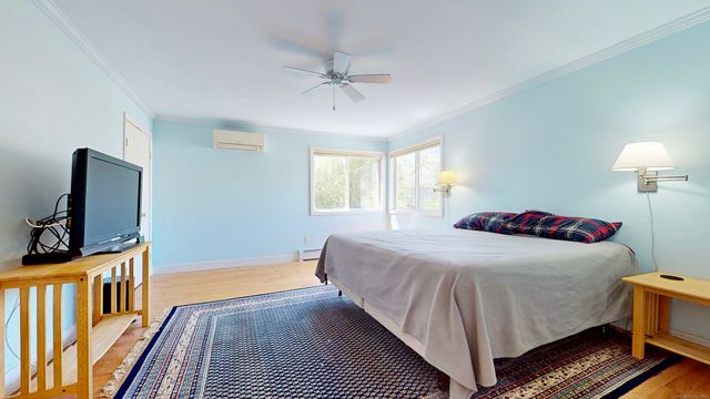 46 East Avenue, Milford, CT 06460