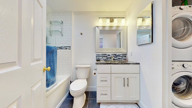 46 East Avenue, Milford, CT 06460