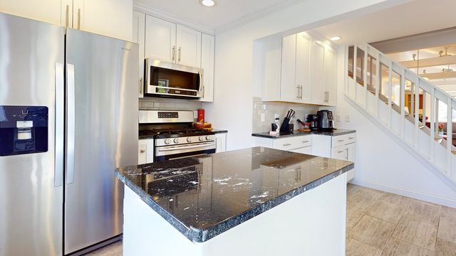 46 East Avenue, Milford, CT 06460