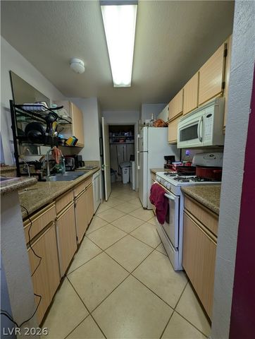 2200 South Fort Apache Road 1118, Las Vegas, NV 89117