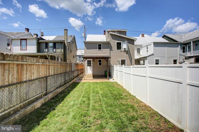 164 E PENN ST, Carlisle, PA 17013
