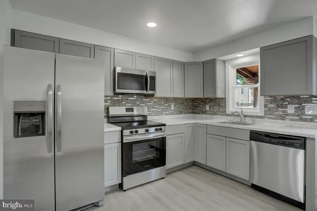 164 E PENN ST, Carlisle, PA 17013