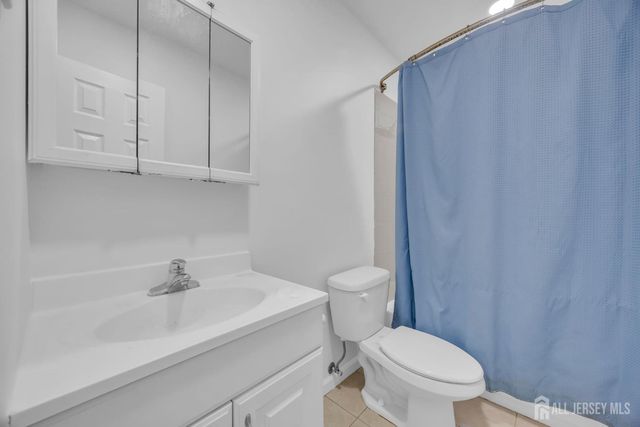 120 Winthrop Road, Edison, NJ 08817