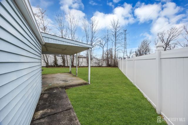 120 Winthrop Road, Edison, NJ 08817