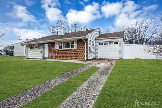 120 Winthrop Road, Edison, NJ 08817