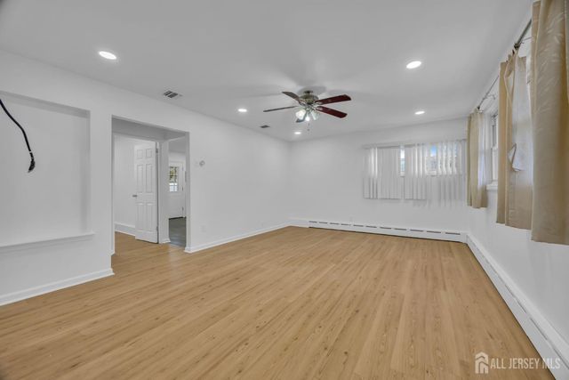 120 Winthrop Road, Edison, NJ 08817