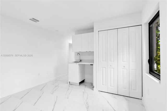 152 NW 18 St, Homestead, FL 33030