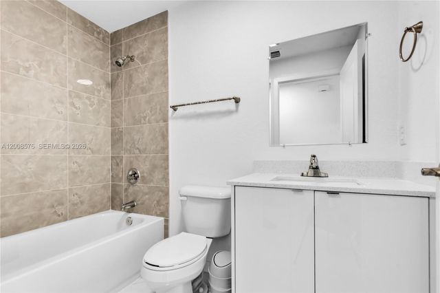 152 NW 18 St, Homestead, FL 33030