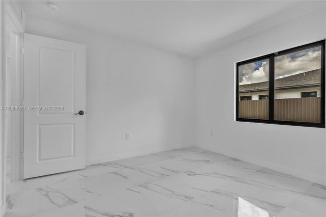 152 NW 18 St, Homestead, FL 33030