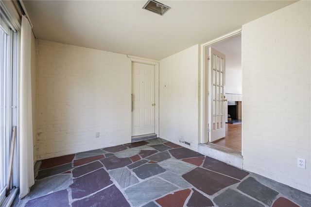 193 Georgian Court Road, Brighton, NY 14610