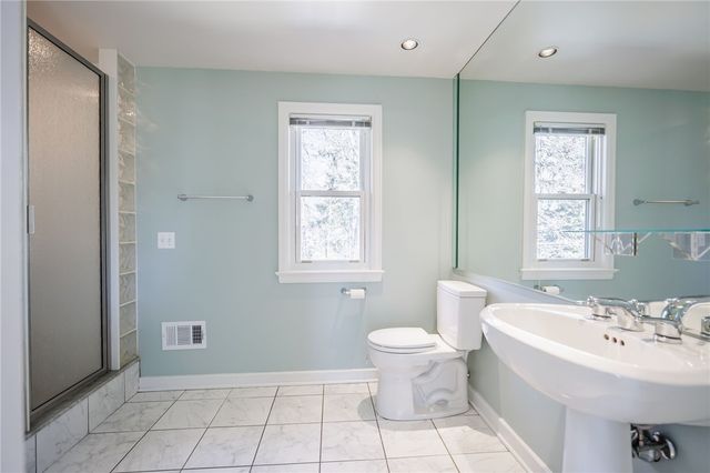 193 Georgian Court Road, Brighton, NY 14610