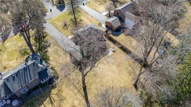 193 Georgian Court Road, Brighton, NY 14610