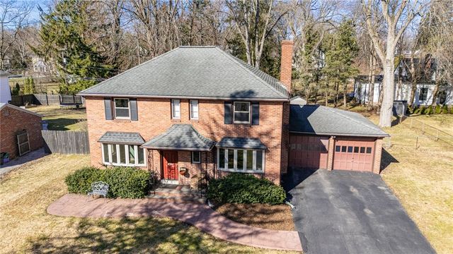 193 Georgian Court Road, Brighton, NY 14610