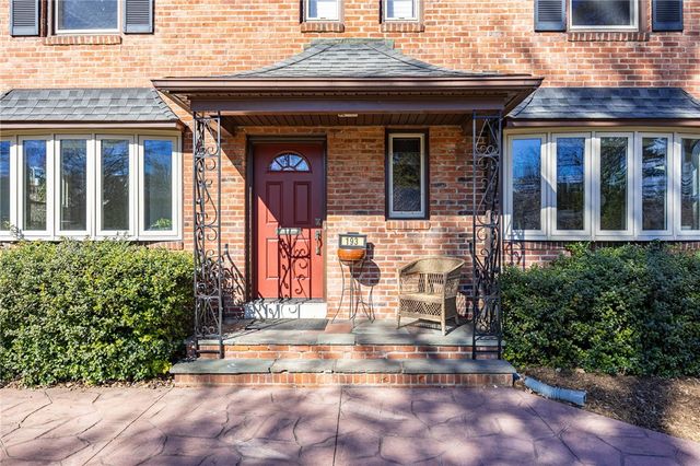 193 Georgian Court Road, Brighton, NY 14610