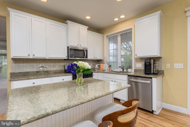 7388 VIEW CREST DR, Harrisburg, PA 17112