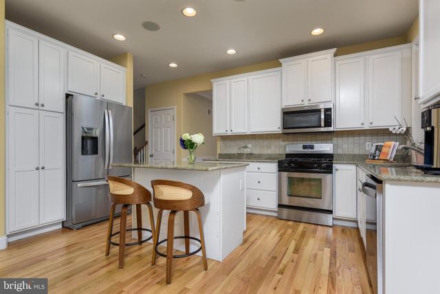 7388 VIEW CREST DR, Harrisburg, PA 17112
