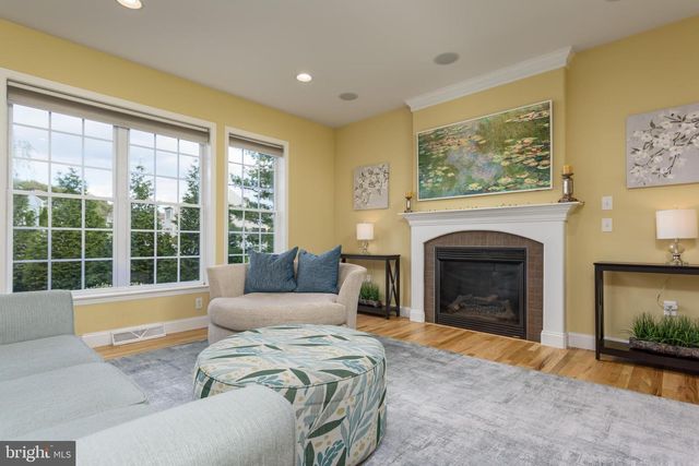 7388 VIEW CREST DR, Harrisburg, PA 17112
