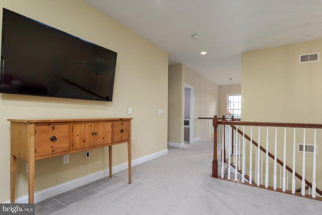 7388 VIEW CREST DR, Harrisburg, PA 17112