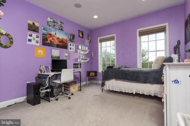 7388 VIEW CREST DR, Harrisburg, PA 17112