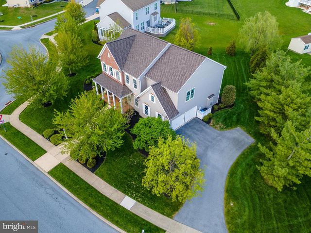 7388 VIEW CREST DR, Harrisburg, PA 17112