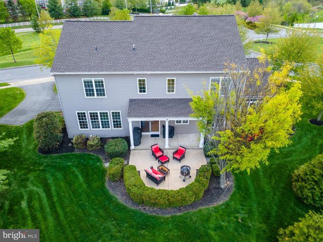 7388 VIEW CREST DR, Harrisburg, PA 17112