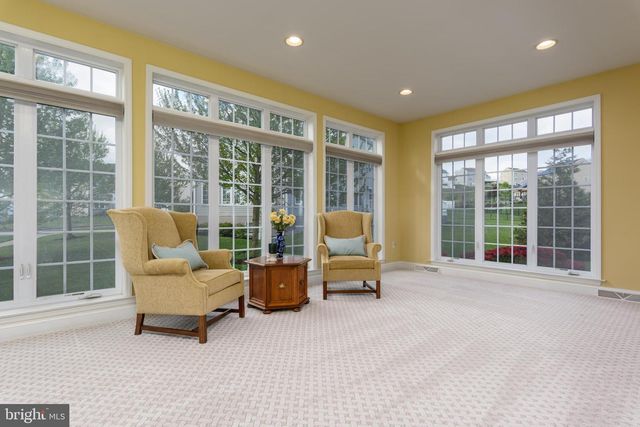 7388 VIEW CREST DR, Harrisburg, PA 17112