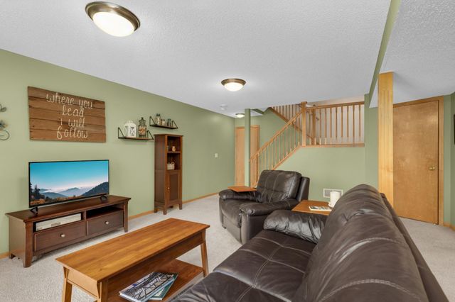 593 Crane Creek Lane, Eagan, MN 55121