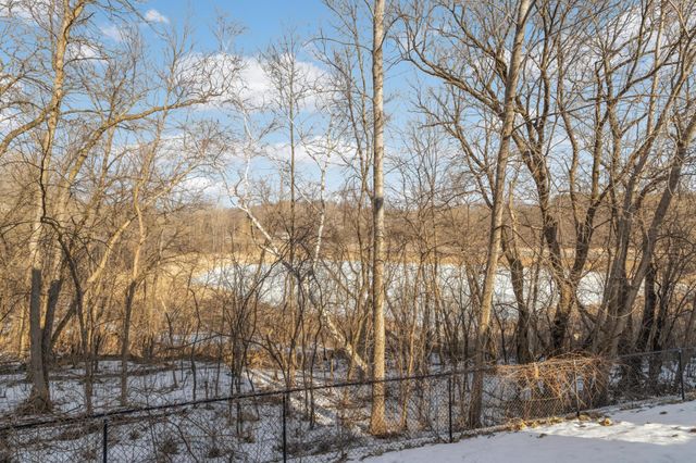 593 Crane Creek Lane, Eagan, MN 55121